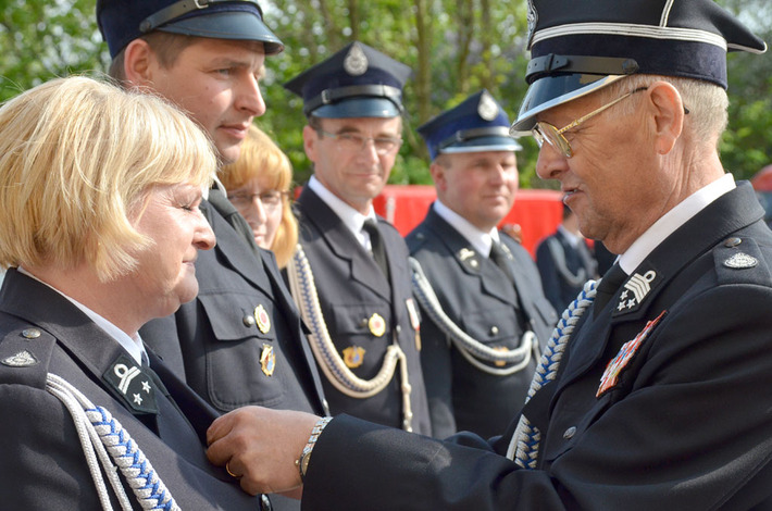 Ochotnicy z Suchej gaszą i ratują już całe stulecie
