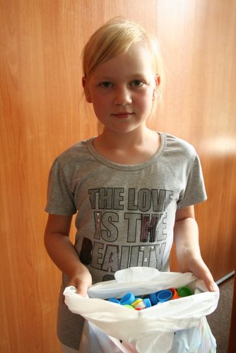 Zbierali nakrętki, aby pomóc Wojtkowi (GALERIA ZDJĘĆ)