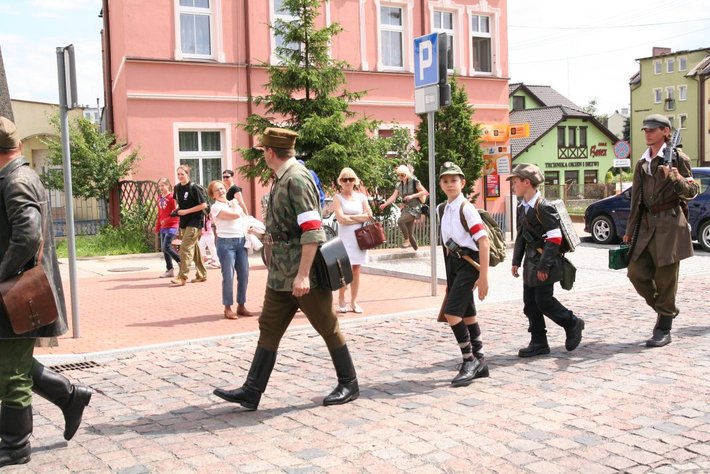 Borowiacy przeszli w historycznej paradzie GALERIA ZDJĘĆ