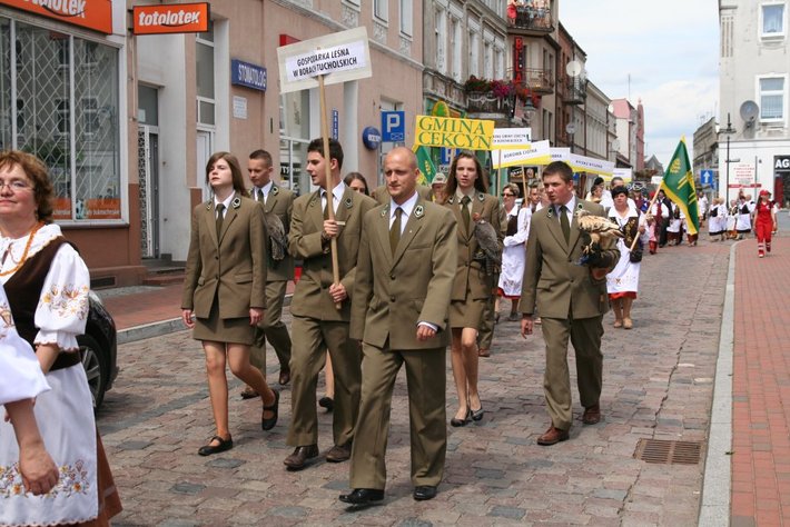 Borowiacy przeszli w historycznej paradzie GALERIA ZDJĘĆ