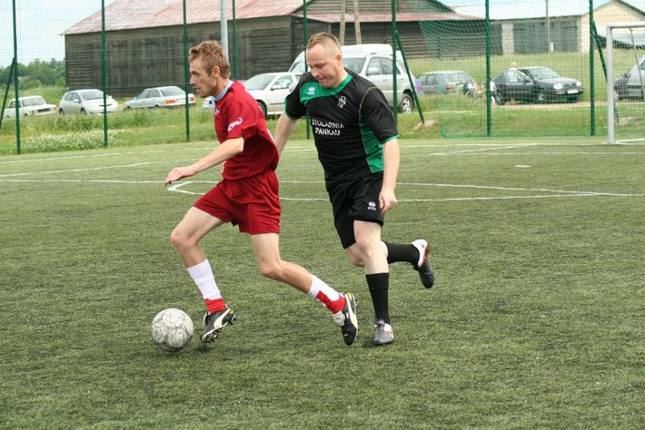 Kopali piłkę charytatywnie GALERIA ZDJĘĆ