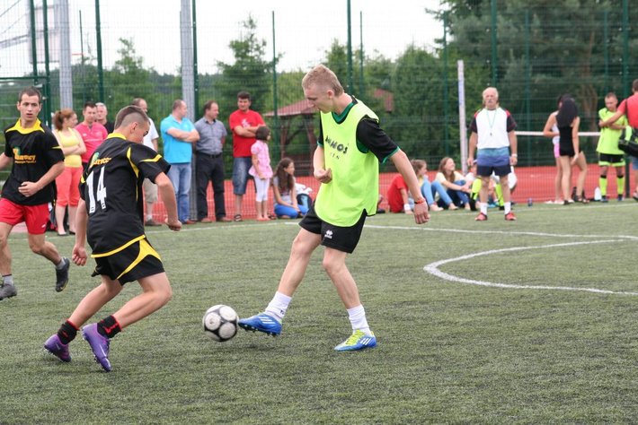 Kopali piłkę charytatywnie GALERIA ZDJĘĆ