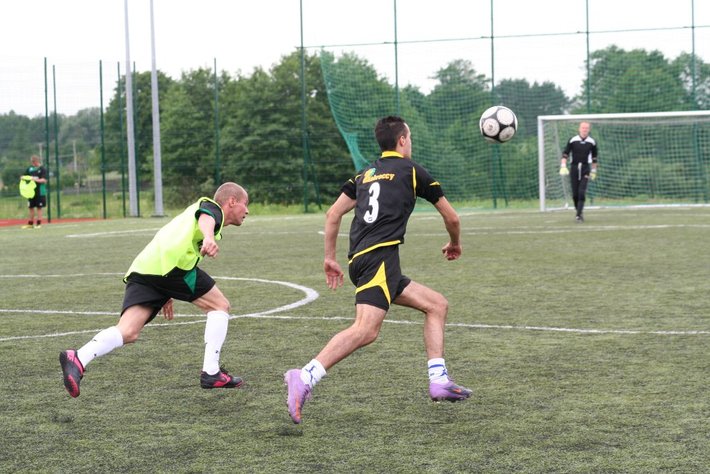 Kopali piłkę charytatywnie GALERIA ZDJĘĆ