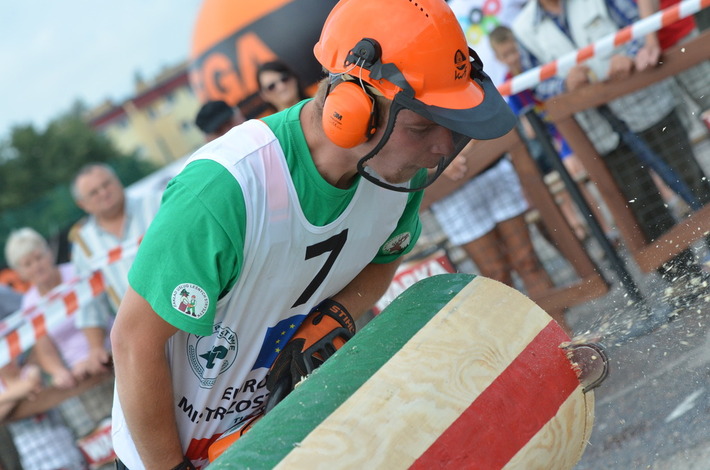 Mistrzostwa drwali w Tucholi ZDJĘCIA