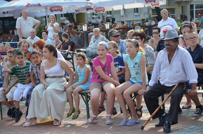 Indie, Turcja, Polska - Folklorystyczny miks w Tucholi ZDJĘCIA/FILMY