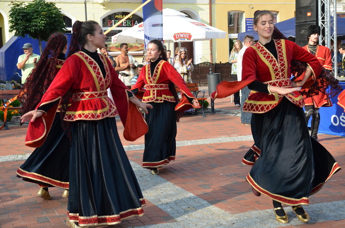 Indie, Turcja, Polska - Folklorystyczny miks w Tucholi ZDJĘCIA/FILMY