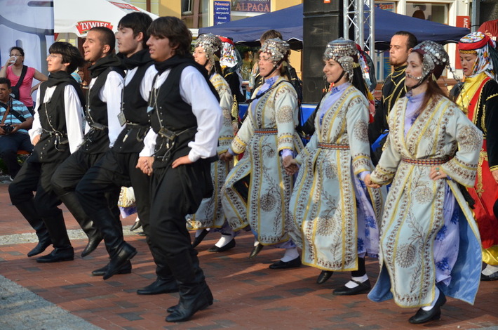 Indie, Turcja, Polska - Folklorystyczny miks w Tucholi ZDJĘCIA/FILMY