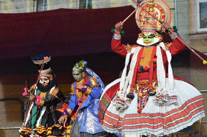 Indie, Turcja, Polska - Folklorystyczny miks w Tucholi ZDJĘCIA/FILMY