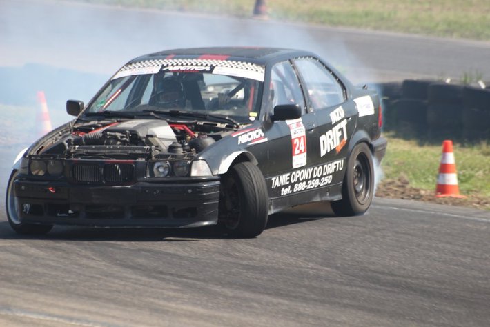 Bratobójcza walka i jazda pod prąd GALERIA ZDJĘĆ