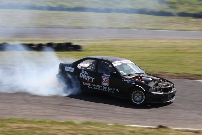 Bratobójcza walka i jazda pod prąd GALERIA ZDJĘĆ