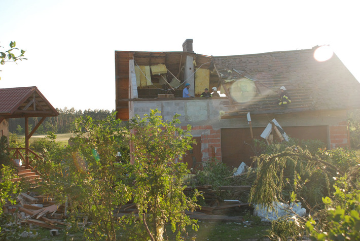 Widok jak po bombardowaniu ZDJĘCIA