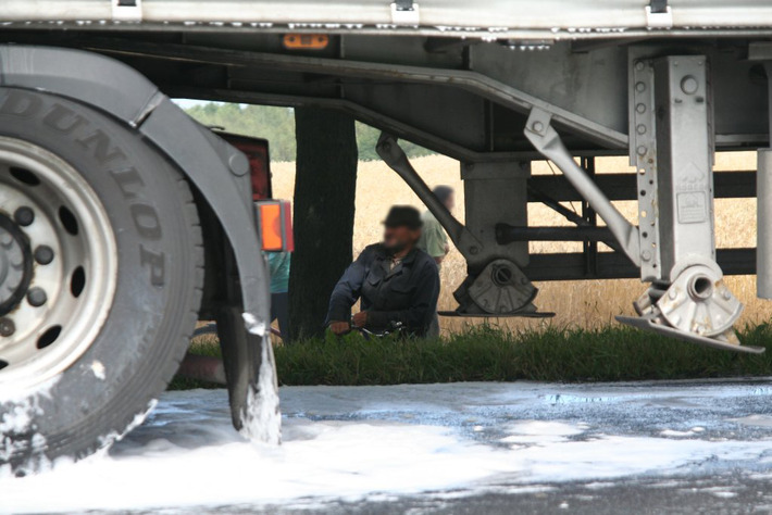 TIR płonął na drodze ZDJĘCIA