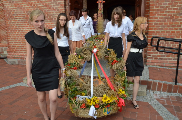 Dożynkowa zabawa w Bysławiu ZDJĘCIA I FILM