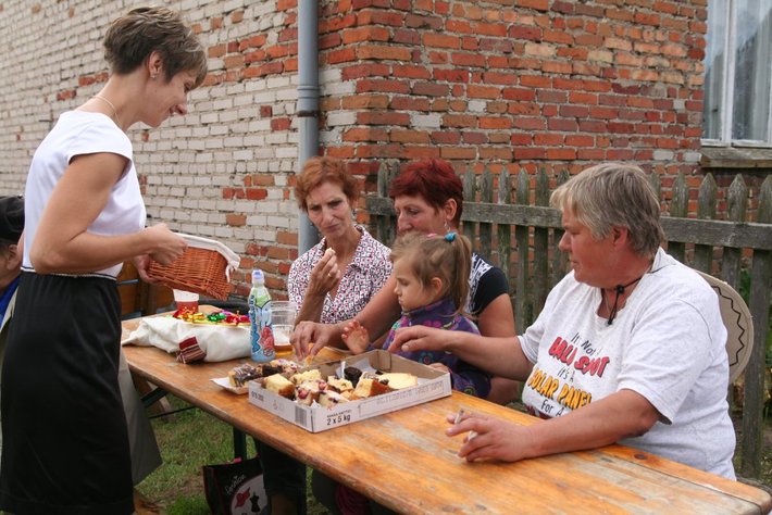 Kolorowe wozy w jabłkowej wsi GALERIA ZDJĘĆ