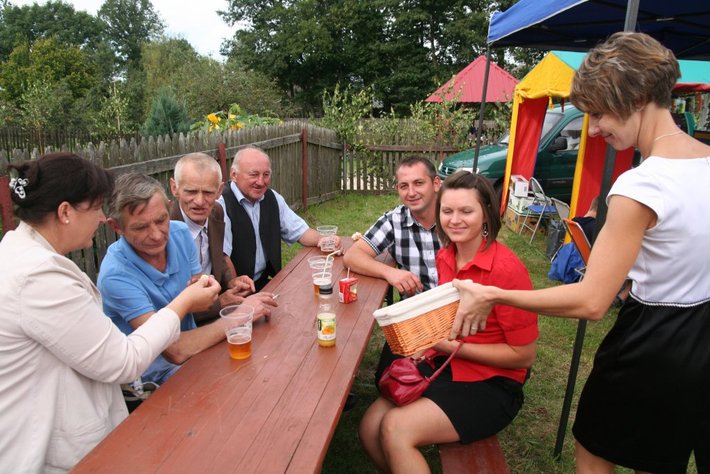 Kolorowe wozy w jabłkowej wsi GALERIA ZDJĘĆ