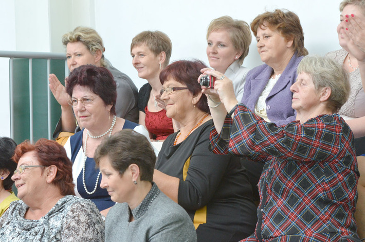 Ponad 120 absolwentów