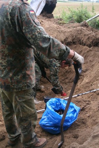Odkopali szczątki saperów z II wojny światowej ZDJĘCIA