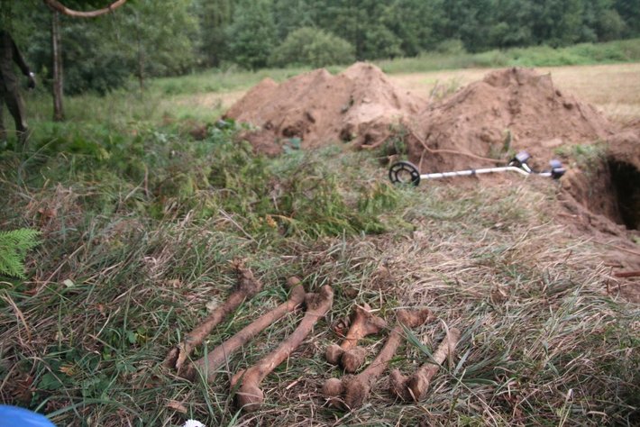 Odkopali szczątki saperów z II wojny światowej ZDJĘCIA