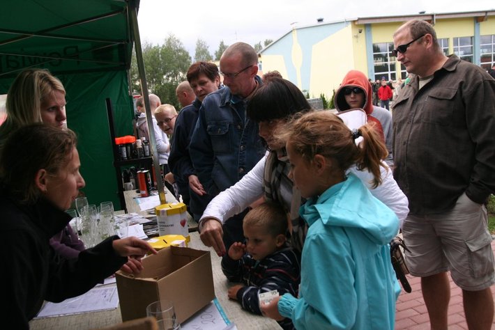 Zdzierali opony, by pomóc potrzebującym GALERIA ZDJĘĆ