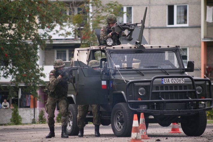 Zdzierali opony, by pomóc potrzebującym GALERIA ZDJĘĆ