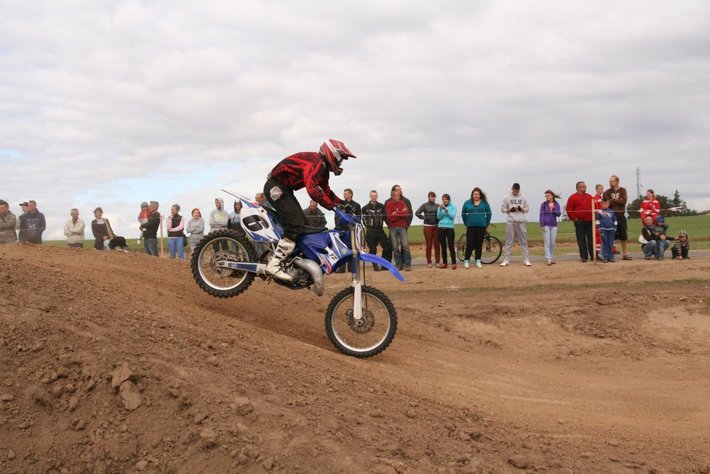 Zdzierali opony, by pomóc potrzebującym GALERIA ZDJĘĆ