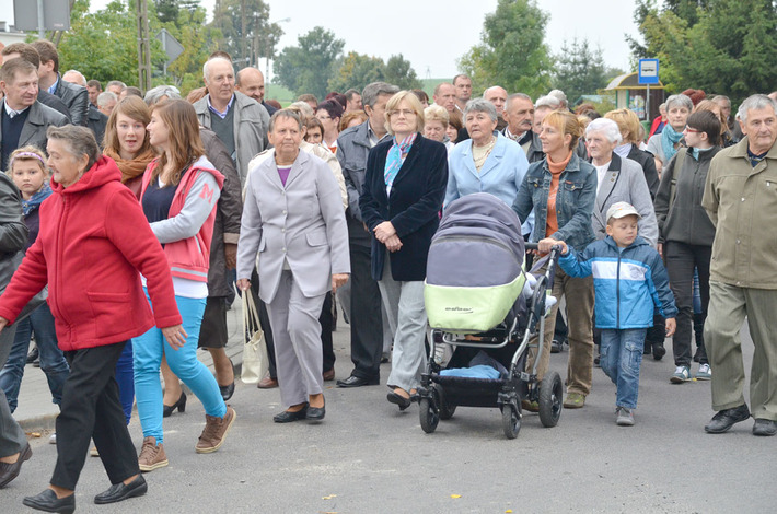 Jeden dzień ? aż trzy uroczystości