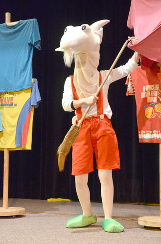 Koziołek skakał na scenie