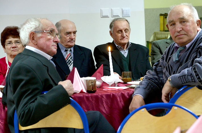 Familiada dla seniorów ZDJĘCIA