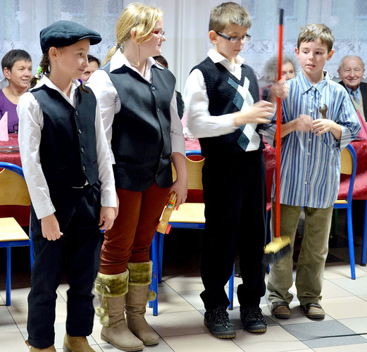 Familiada dla seniorów ZDJĘCIA