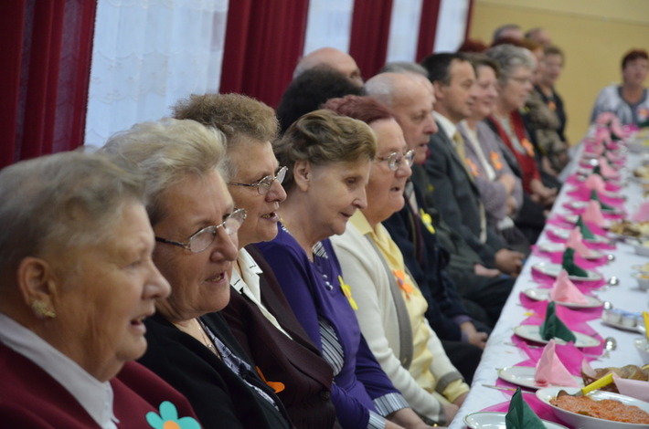 Gospodynie świętowały z seniorami ZDJĘCIA/FILM