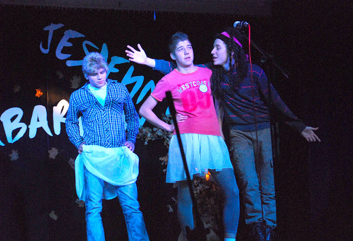 Salwy śmiechu w ośrodku kultury