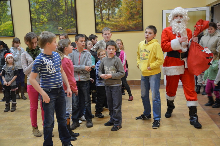 Mikołaja popisy na... deskorolce