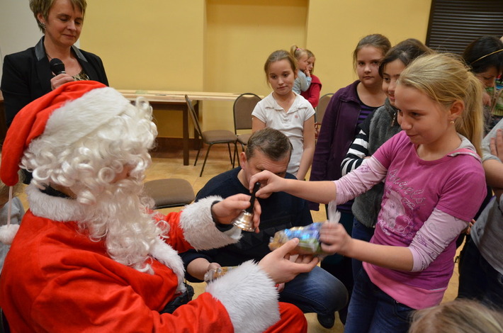 Mikołaja popisy na... deskorolce