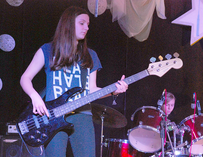 Nadal gramy, licytując... Serce Borów, ręcznik z WOŚP, koszulkę Lecha Poznań