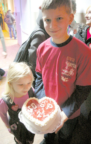 Nadal gramy, licytując... Serce Borów, ręcznik z WOŚP, koszulkę Lecha Poznań