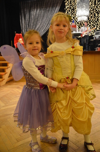 Czarowały wspólnie z iluzjonistą!