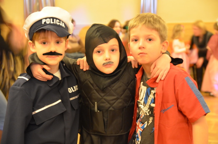 Czarowały wspólnie z iluzjonistą!