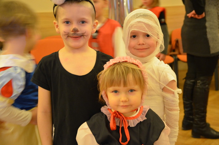 Czarowały wspólnie z iluzjonistą!