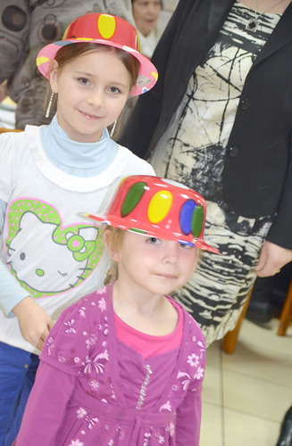 Święto w kapeluszach