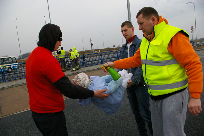 Ogromna kraksa na autostradzie