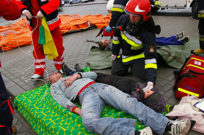 Ogromna kraksa na autostradzie