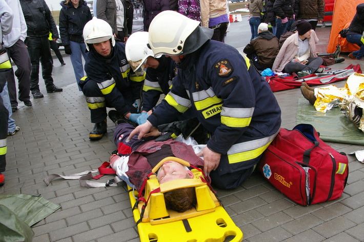 Ogromna kraksa na autostradzie