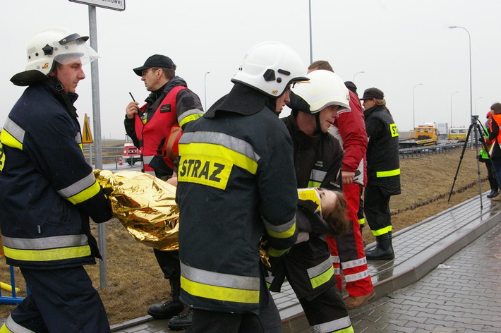 Ogromna kraksa na autostradzie