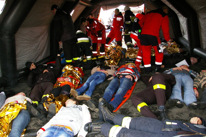 Ogromna kraksa na autostradzie