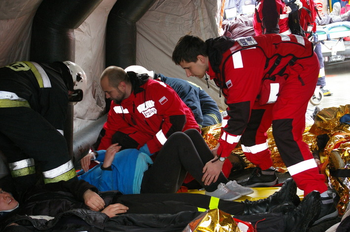 Ogromna kraksa na autostradzie