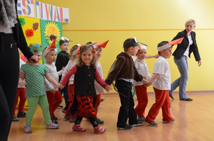 Przedszkolacy na festiwalu wiosennym