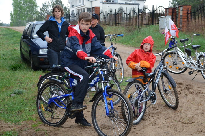 Rajdowiczom deszcz niestraszny