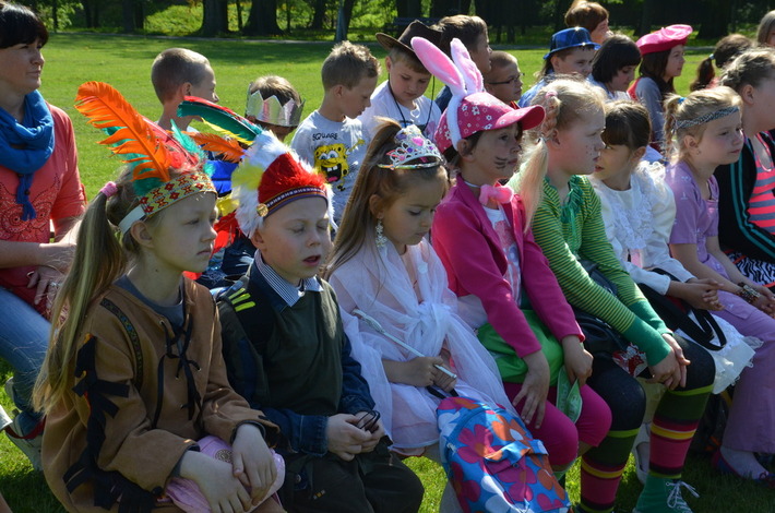 Bohaterowie bajek zabawili się w naszym parku