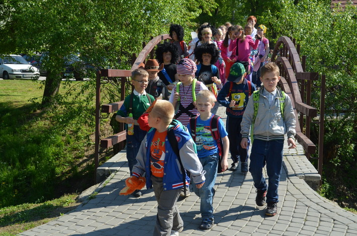 Bohaterowie bajek zabawili się w naszym parku