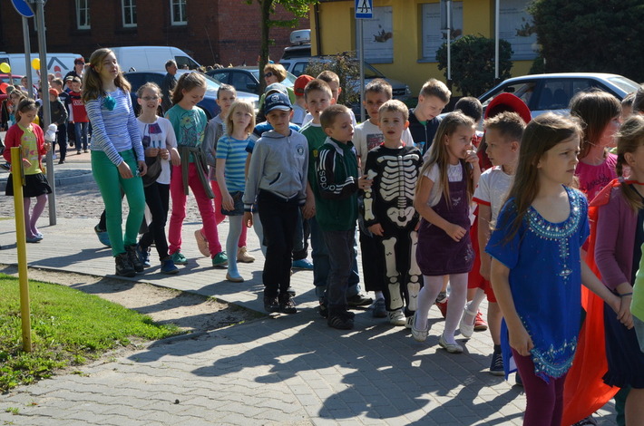 Bohaterowie bajek zabawili się w naszym parku